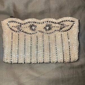 Sarne Of California. Vintage 1940s Beaded Clutch Antique Bag